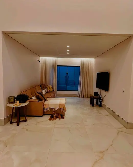 Casa com 3 quartos à venda, 450m2 em Setor Habitacional Vicente Pires, Brasilia - DF - imagem 5 Foto 5 de Casa com 3 quartos à venda, 450m2 em Setor Habitacional Vicente Pires, Brasilia - DF