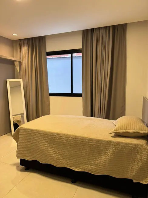 Casa de Condomínio com 3 quartos à venda, 380m2 em Setor Habitacional Vicente Pires, Brasilia - DF - imagem 4 Foto 4 de Casa de Condomínio com 3 quartos à venda, 380m2 em Setor Habitacional Vicente Pires, Brasilia - DF