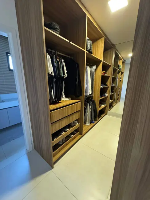 Casa de Condomínio com 3 quartos à venda, 380m2 em Setor Habitacional Vicente Pires, Brasilia - DF - imagem 2 Foto 2 de Casa de Condomínio com 3 quartos à venda, 380m2 em Setor Habitacional Vicente Pires, Brasilia - DF