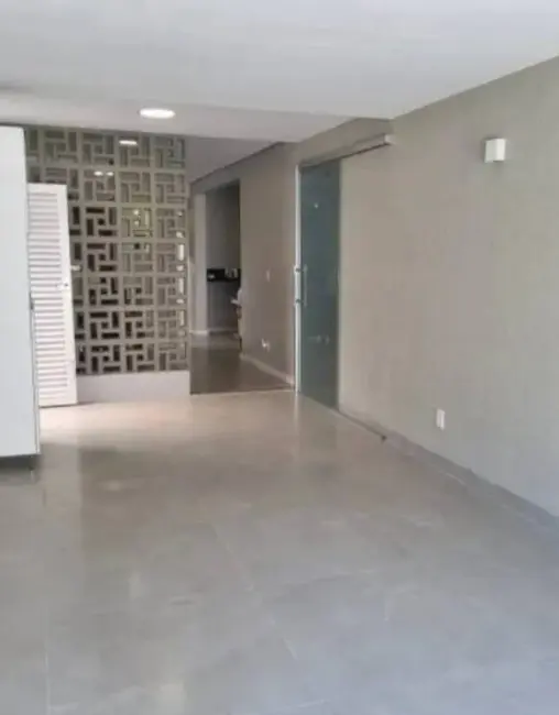 Casa com 3 quartos à venda, 128m2 em Asa Sul, Brasilia - DF - imagem 2 Foto 2 de Casa com 3 quartos à venda, 128m2 em Asa Sul, Brasilia - DF