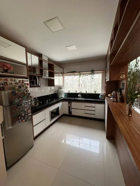 Casa com 3 quartos à venda, 250m2 em Setor Habitacional Vicente Pires, Brasilia - DF - imagem 7 Foto 7 de Casa com 3 quartos à venda, 250m2 em Setor Habitacional Vicente Pires, Brasilia - DF