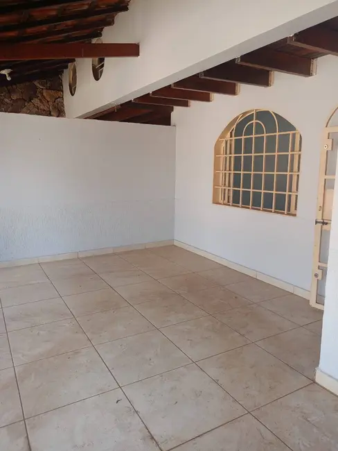 Foto 3 de Casa com 3 quartos à venda, 300m2 em Taguatinga Norte (Taguatinga), Brasilia - DF