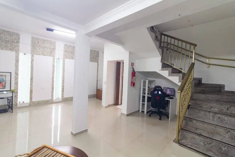 Foto 9 de Sobrado com 4 quartos à venda, 200m2 em Guará II, Brasilia - DF