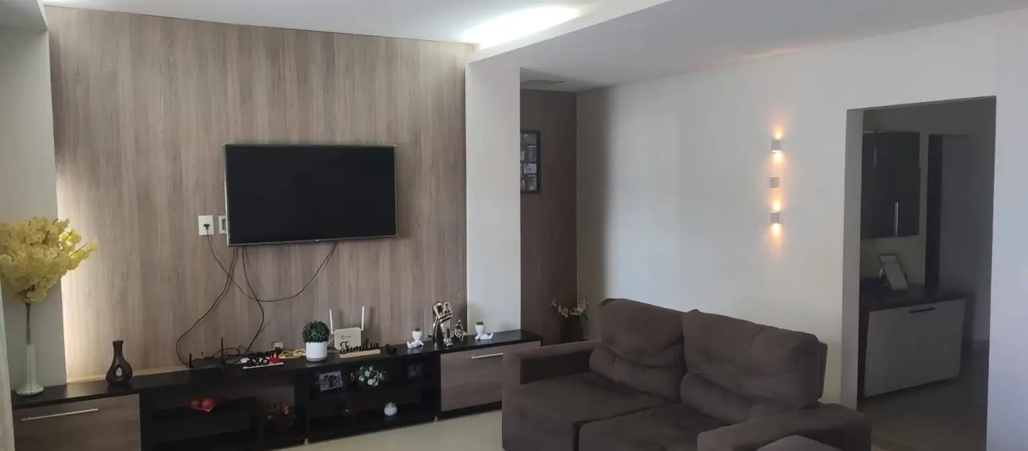 Casa com 4 quartos à venda, 157m2 em Setor Norte (Gama), Brasilia - DF - imagem 4 Foto 4 de Casa com 4 quartos à venda, 157m2 em Setor Norte (Gama), Brasilia - DF