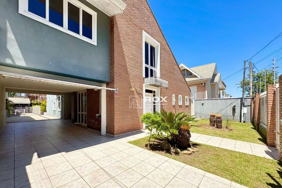 Foto 1 de Casa com 3 quartos à venda, 600m2 em Santa Felicidade, Curitiba - PR