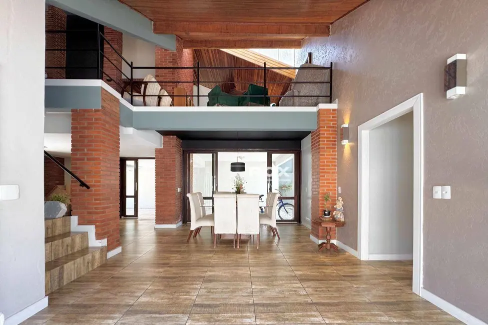 Foto 6 de Casa com 3 quartos à venda, 600m2 em Santa Felicidade, Curitiba - PR