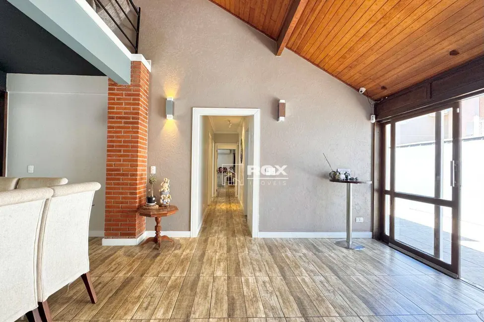 Foto 4 de Casa com 3 quartos à venda, 600m2 em Santa Felicidade, Curitiba - PR