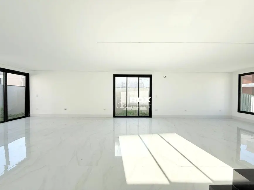 Casa de Condomínio com 3 quartos à venda, 128m2 em Santa Cândida, Curitiba - PR - imagem 9 Foto 9 de Casa de Condomínio com 3 quartos à venda, 128m2 em Santa Cândida, Curitiba - PR