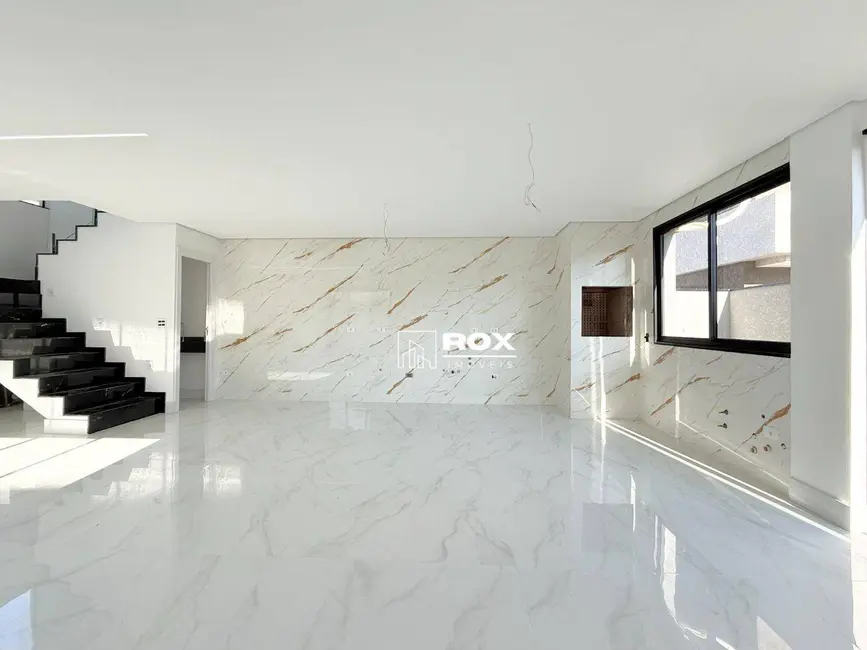 Casa de Condomínio com 3 quartos à venda, 128m2 em Santa Cândida, Curitiba - PR - imagem 5 Foto 5 de Casa de Condomínio com 3 quartos à venda, 128m2 em Santa Cândida, Curitiba - PR