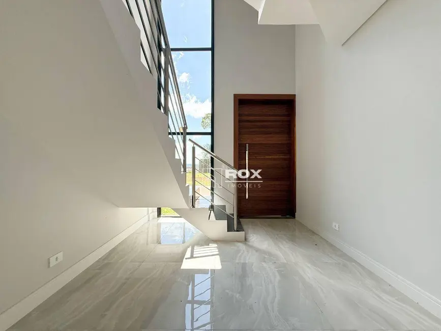 Casa de Condomínio com 3 quartos à venda, 166m2 em Pilarzinho, Curitiba - PR - imagem 4 Foto 4 de Casa de Condomínio com 3 quartos à venda, 166m2 em Pilarzinho, Curitiba - PR