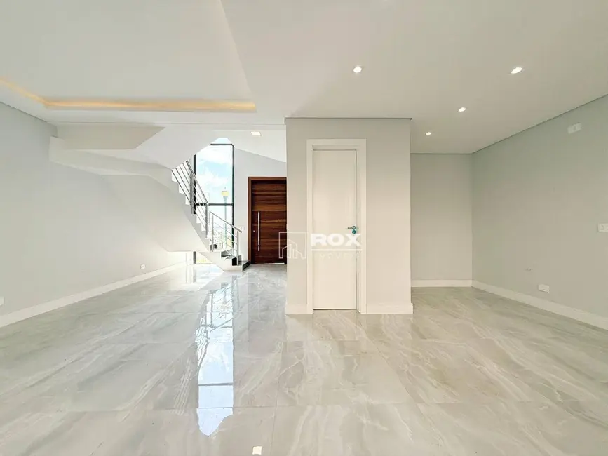 Casa de Condomínio com 3 quartos à venda, 166m2 em Pilarzinho, Curitiba - PR - imagem 5 Foto 5 de Casa de Condomínio com 3 quartos à venda, 166m2 em Pilarzinho, Curitiba - PR