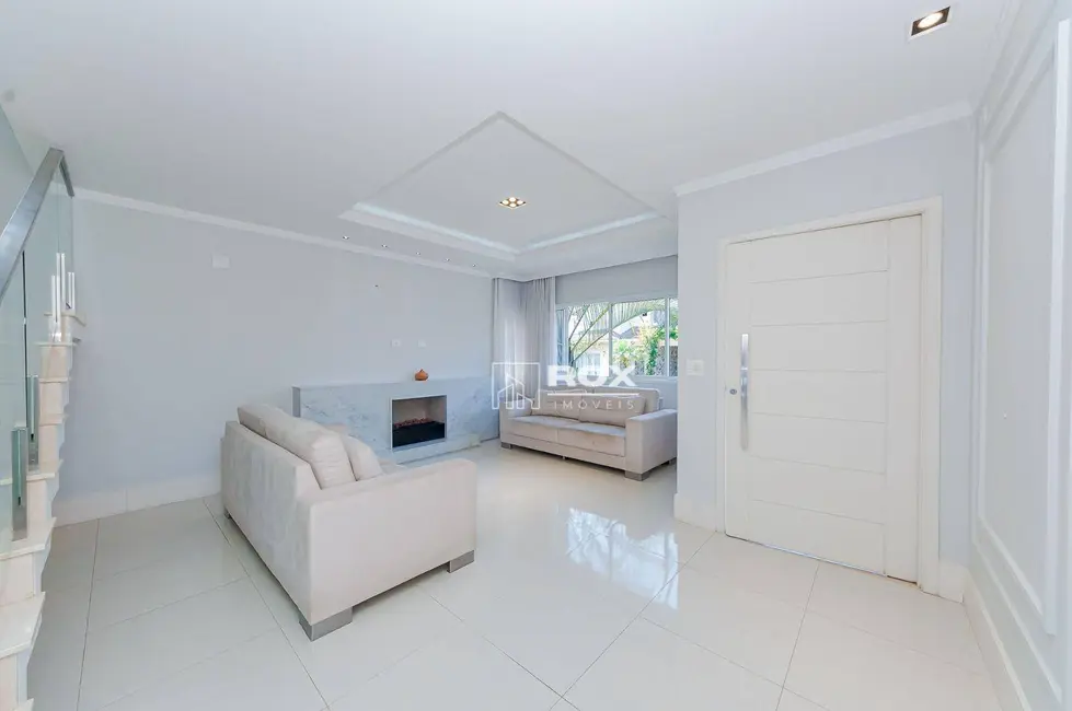 Casa de Condomínio com 4 quartos à venda, 392m2 em Santa Felicidade, Curitiba - PR - imagem 5 Foto 5 de Casa de Condomínio com 4 quartos à venda, 392m2 em Santa Felicidade, Curitiba - PR