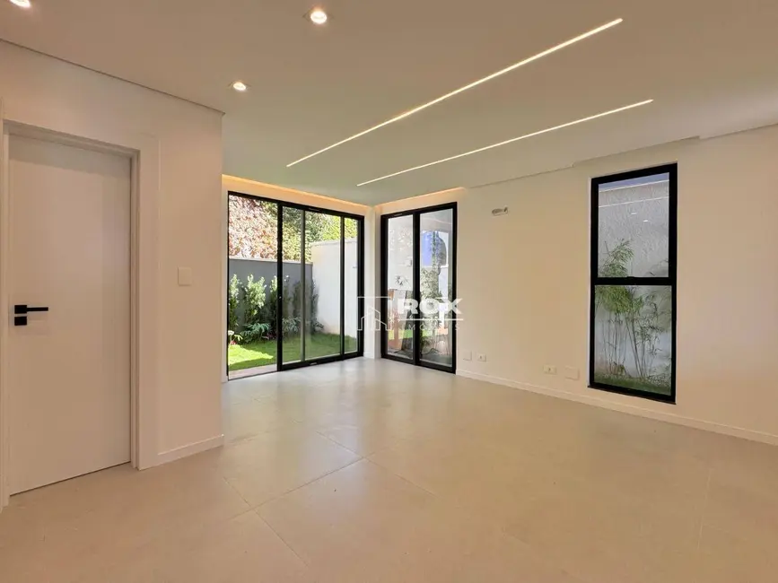 Foto 5 de Casa de Condomínio com 3 quartos à venda, 120m2 em Santa Cândida, Curitiba - PR