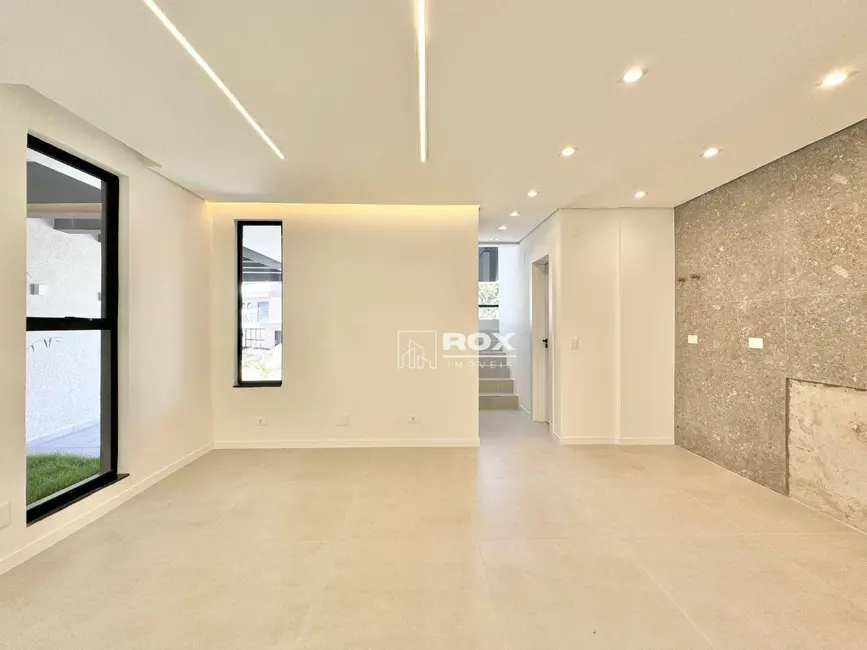 Foto 3 de Casa de Condomínio com 3 quartos à venda, 120m2 em Santa Cândida, Curitiba - PR