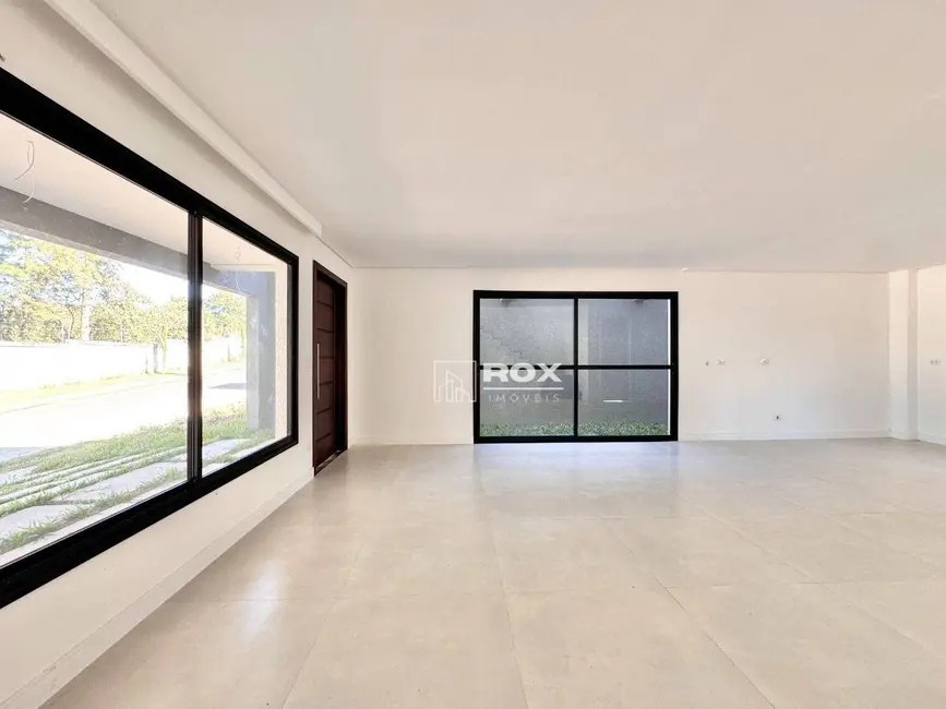 Casa de Condomínio com 3 quartos à venda, 136m2 em Santa Cândida, Curitiba - PR - imagem 8 Foto 8 de Casa de Condomínio com 3 quartos à venda, 136m2 em Santa Cândida, Curitiba - PR