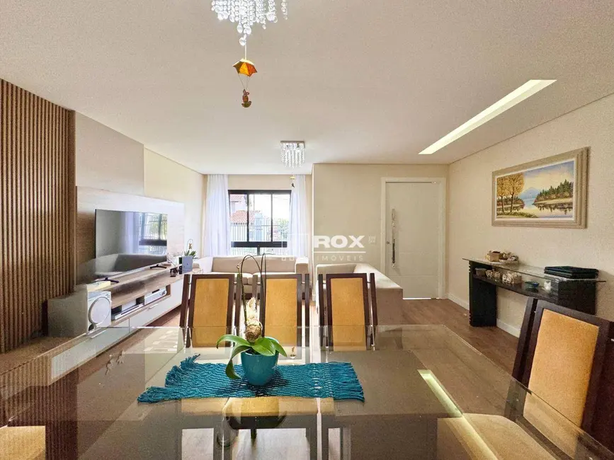 Foto 4 de Casa com 3 quartos à venda, 450m2 em São João, Curitiba - PR