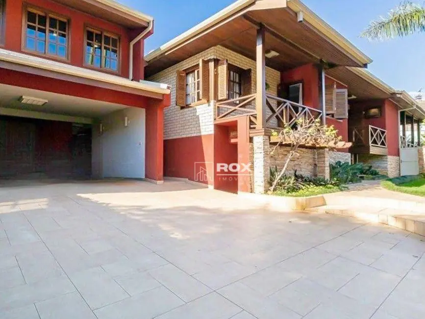Casa de Condomínio com 3 quartos à venda, 495m2 em Butiatuvinha, Curitiba - PR - imagem 1 Foto 1 de Casa de Condomínio com 3 quartos à venda, 495m2 em Butiatuvinha, Curitiba - PR