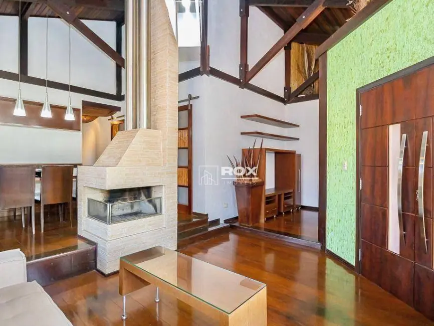 Casa de Condomínio com 3 quartos à venda, 495m2 em Butiatuvinha, Curitiba - PR - imagem 5 Foto 5 de Casa de Condomínio com 3 quartos à venda, 495m2 em Butiatuvinha, Curitiba - PR