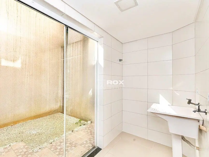 Sobrado com 3 quartos à venda, 127m2 em Pilarzinho, Curitiba - PR - imagem 8 Foto 8 de Sobrado com 3 quartos à venda, 127m2 em Pilarzinho, Curitiba - PR