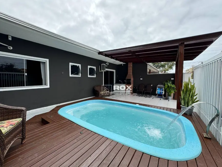 Foto 1 de Casa com 2 quartos à venda, 108m2 em Pontal Do Parana - PR