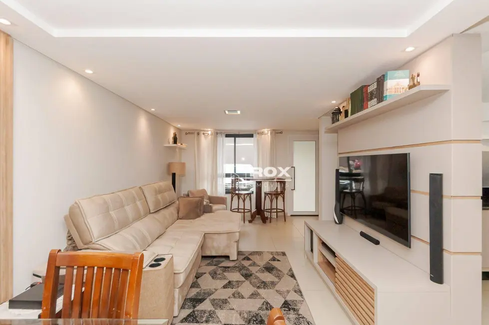 Foto 8 de Sobrado com 3 quartos à venda, 104m2 em Santa Cândida, Curitiba - PR