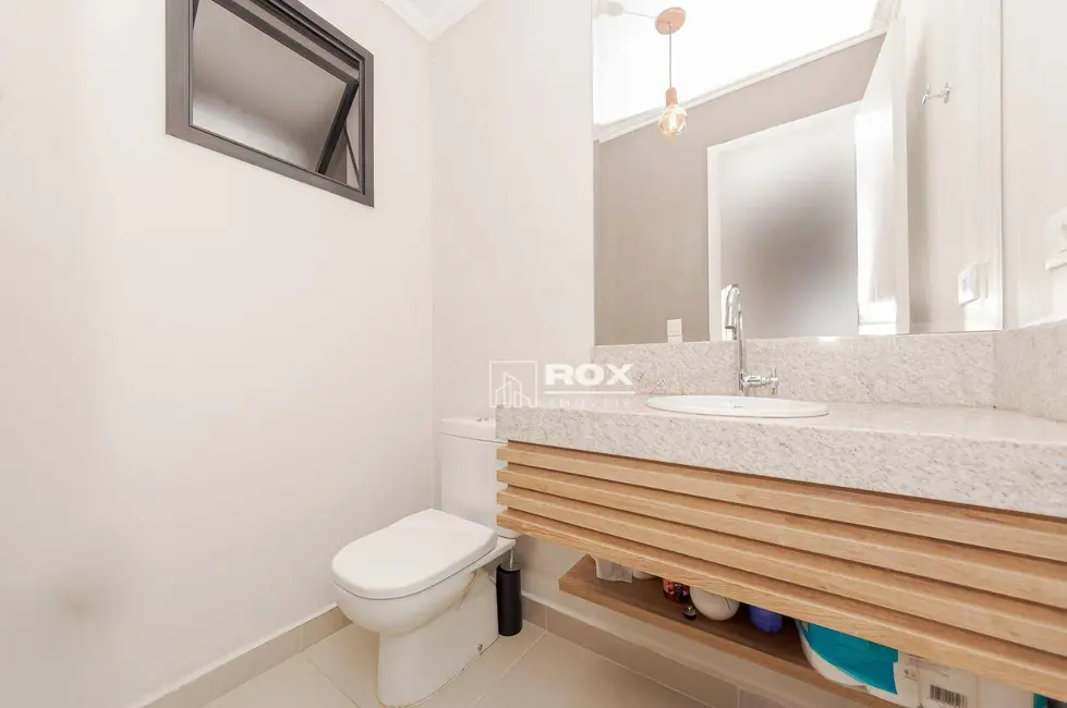 Foto 3 de Sobrado com 3 quartos à venda, 104m2 em Santa Cândida, Curitiba - PR