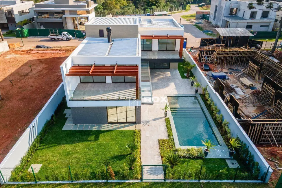 Casa com 4 quartos à venda, 2578m2 em Curitiba - PR - imagem 6 Foto 6 de Casa com 4 quartos à venda, 2578m2 em Curitiba - PR