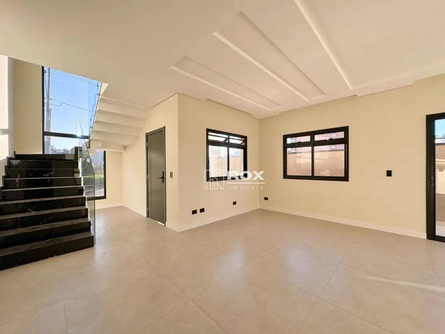 Casa de Condomínio com 3 quartos à venda, 124m2 em Santa Cândida, Curitiba - PR - imagem 6 Foto 6 de Casa de Condomínio com 3 quartos à venda, 124m2 em Santa Cândida, Curitiba - PR