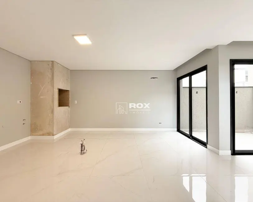 Casa de Condomínio com 3 quartos à venda, 194m2 em Santa Cândida, Curitiba - PR - imagem 8 Foto 8 de Casa de Condomínio com 3 quartos à venda, 194m2 em Santa Cândida, Curitiba - PR