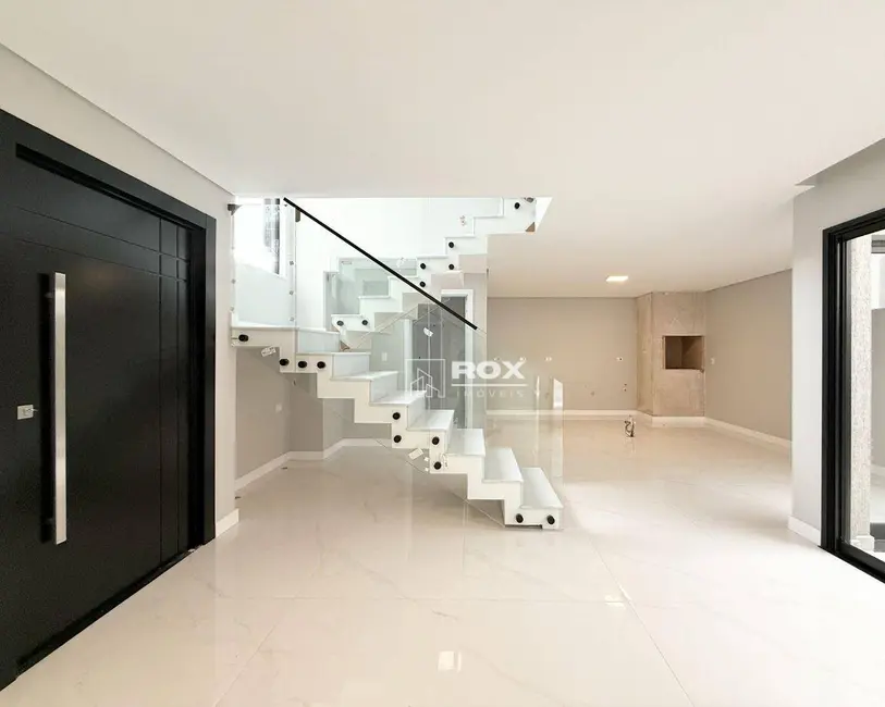 Casa de Condomínio com 3 quartos à venda, 194m2 em Santa Cândida, Curitiba - PR - imagem 3 Foto 3 de Casa de Condomínio com 3 quartos à venda, 194m2 em Santa Cândida, Curitiba - PR