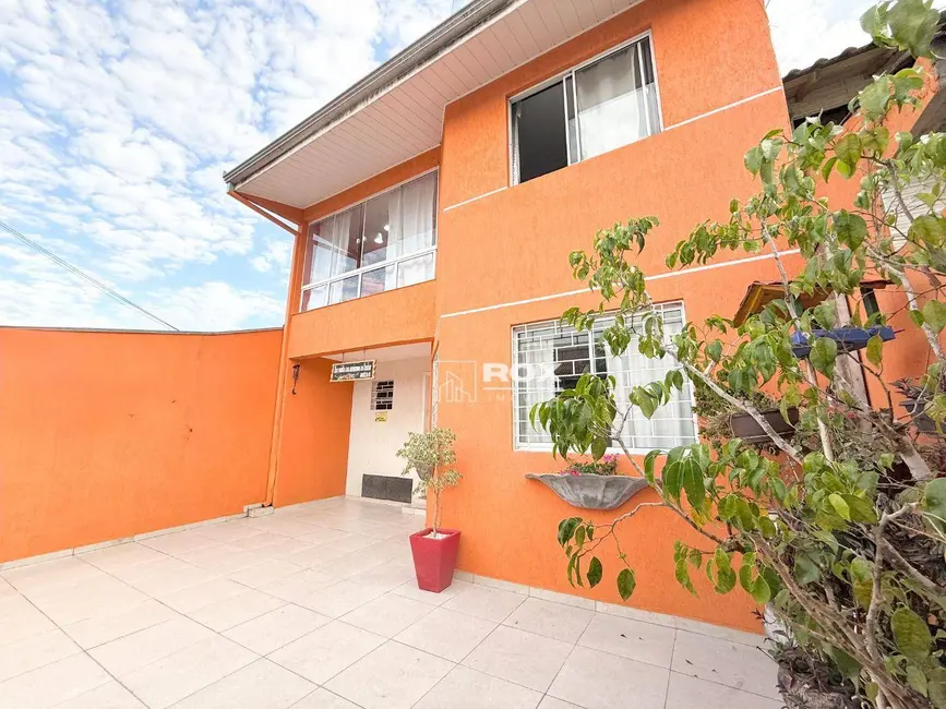 Foto 2 de Sobrado com 3 quartos à venda, 140m2 em Santa Felicidade, Curitiba - PR