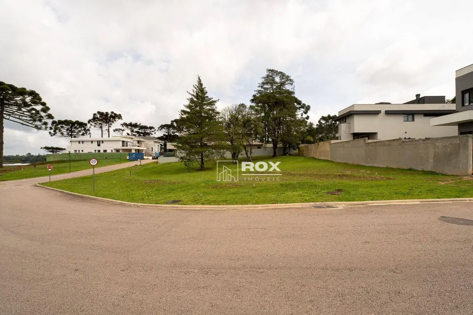 Foto 2 de Terreno / Lote à venda, 1032m2 em Curitiba - PR