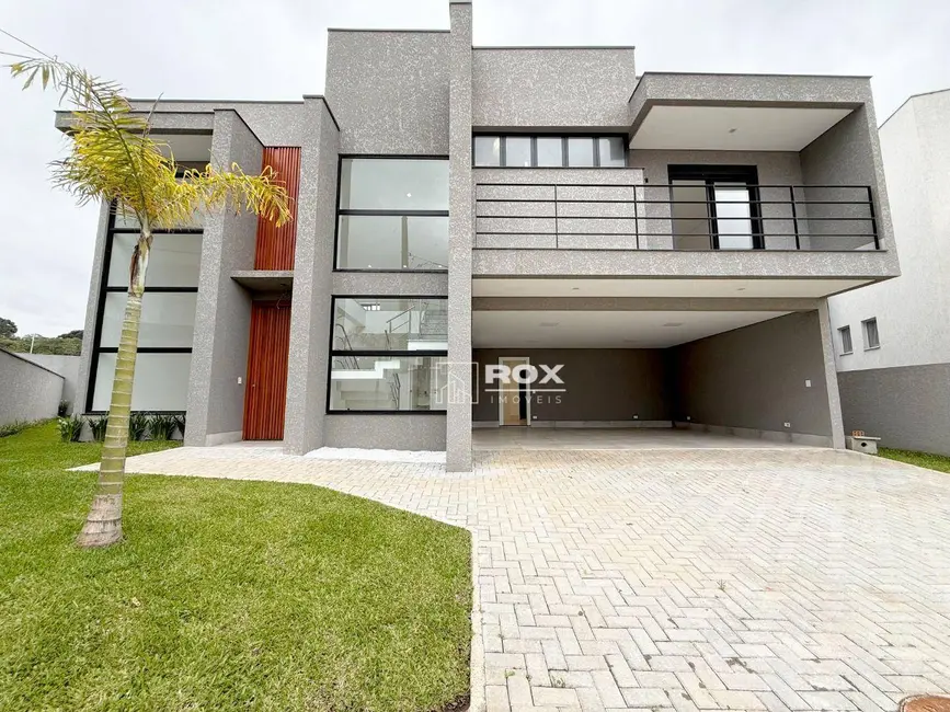 Foto 1 de Casa com 5 quartos à venda, 455m2 em Tingui, Curitiba - PR