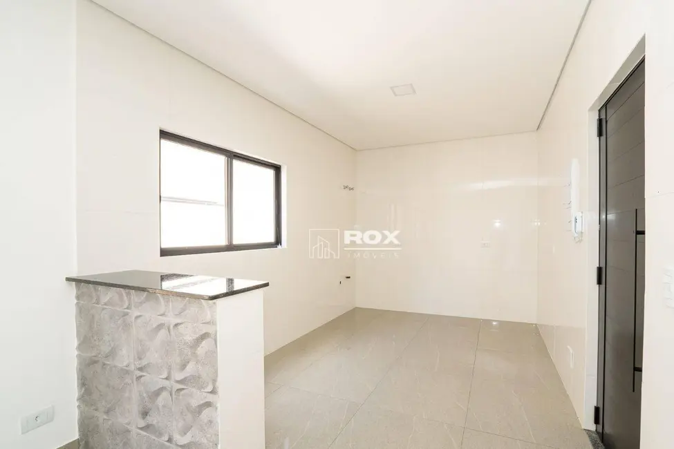 Sobrado com 2 quartos à venda, 118m2 em Santa Cândida, Curitiba - PR - imagem 7 Foto 7 de Sobrado com 2 quartos à venda, 118m2 em Santa Cândida, Curitiba - PR