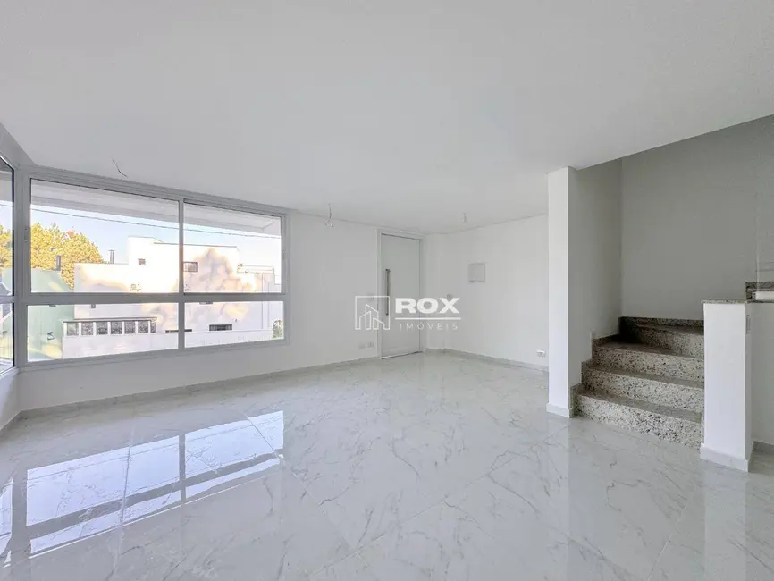 Foto 3 de Casa de Condomínio com 3 quartos à venda, 120m2 em Santa Cândida, Curitiba - PR