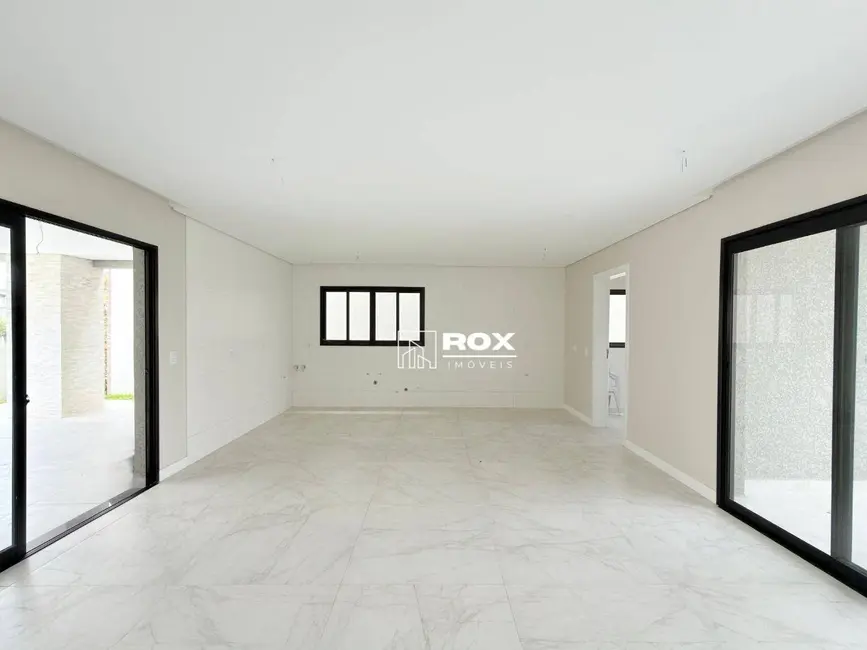 Casa de Condomínio com 4 quartos à venda, 300m2 em Tingui, Curitiba - PR - imagem 8 Foto 8 de Casa de Condomínio com 4 quartos à venda, 300m2 em Tingui, Curitiba - PR