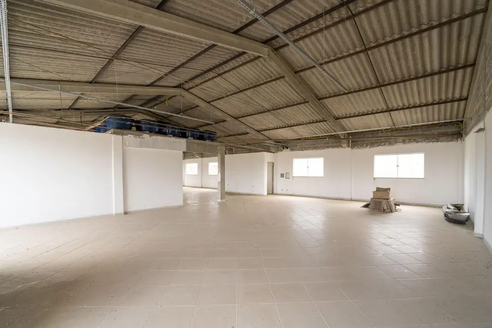 Armazém / Galpão para alugar, 570m2 em São Braz, Curitiba - PR - imagem 4 Foto 4 de Armazém / Galpão para alugar, 570m2 em São Braz, Curitiba - PR