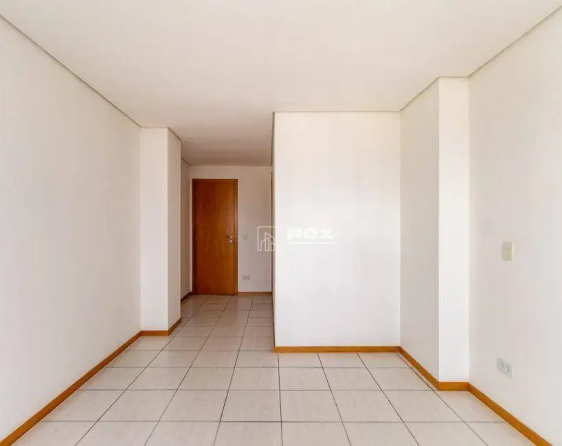 Apartamento com 2 quartos à venda, 123m2 em Centro, Curitiba - PR - imagem 8 Foto 8 de Apartamento com 2 quartos à venda, 123m2 em Centro, Curitiba - PR