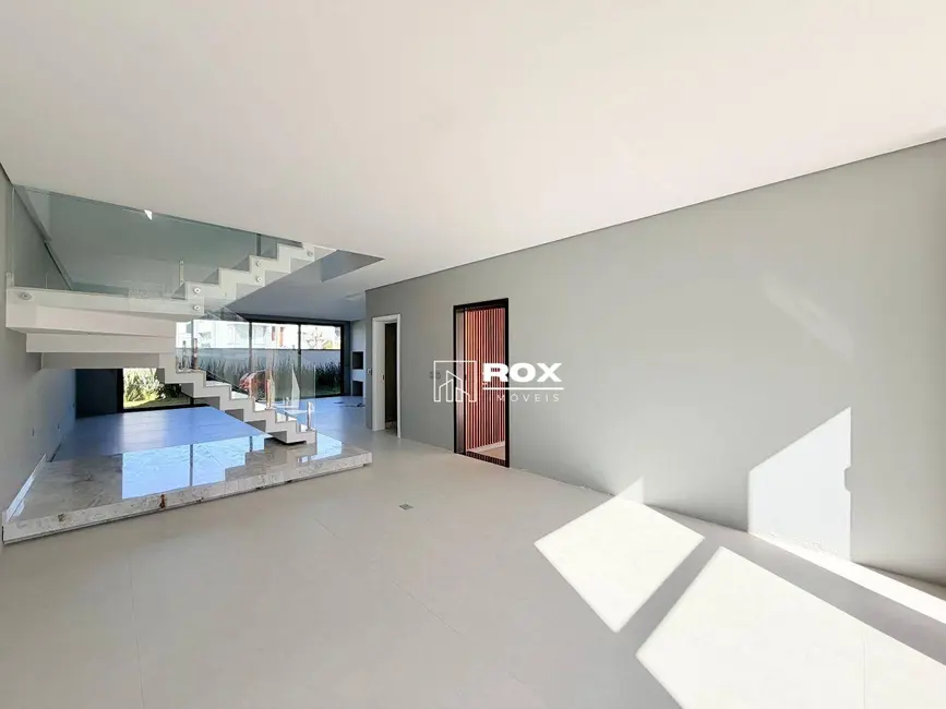 Casa de Condomínio com 4 quartos à venda, 254m2 em Santa Felicidade, Curitiba - PR - imagem 6 Foto 6 de Casa de Condomínio com 4 quartos à venda, 254m2 em Santa Felicidade, Curitiba - PR