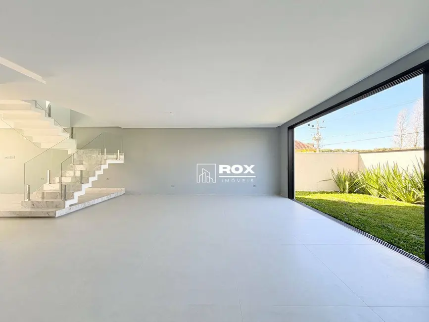 Casa de Condomínio com 4 quartos à venda, 254m2 em Santa Felicidade, Curitiba - PR - imagem 2 Foto 2 de Casa de Condomínio com 4 quartos à venda, 254m2 em Santa Felicidade, Curitiba - PR