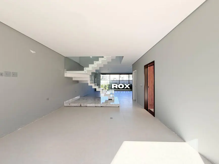 Casa de Condomínio com 4 quartos à venda, 254m2 em Santa Felicidade, Curitiba - PR - imagem 3 Foto 3 de Casa de Condomínio com 4 quartos à venda, 254m2 em Santa Felicidade, Curitiba - PR