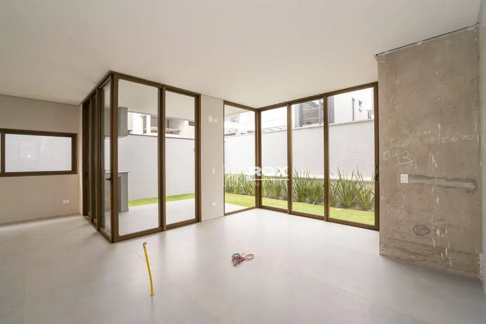 Casa de Condomínio com 4 quartos à venda, 307m2 em São Braz, Curitiba - PR - imagem 9 Foto 9 de Casa de Condomínio com 4 quartos à venda, 307m2 em São Braz, Curitiba - PR