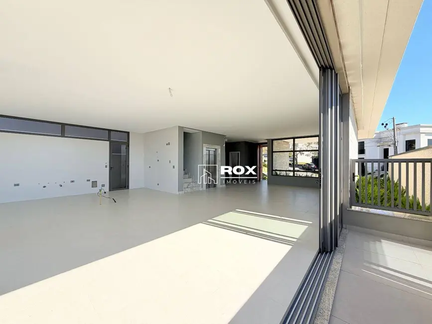 Casa de Condomínio com 4 quartos à venda, 302m2 em Santa Felicidade, Curitiba - PR - imagem 7 Foto 7 de Casa de Condomínio com 4 quartos à venda, 302m2 em Santa Felicidade, Curitiba - PR