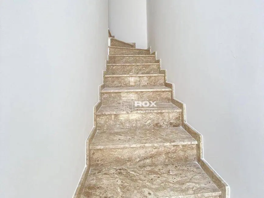 Foto 8 de Sobrado com 3 quartos à venda, 117m2 em Centro, Matinhos - PR