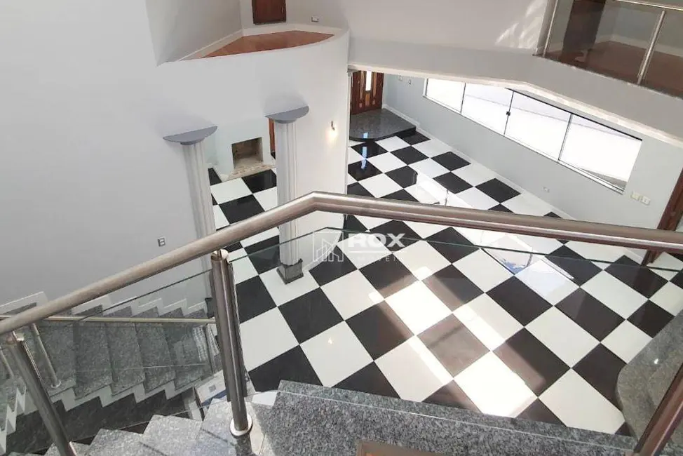 Sobrado com 4 quartos à venda, 600m2 em Aristocrata, Sao Jose Dos Pinhais - PR - imagem 5 Foto 5 de Sobrado com 4 quartos à venda, 600m2 em Aristocrata, Sao Jose Dos Pinhais - PR