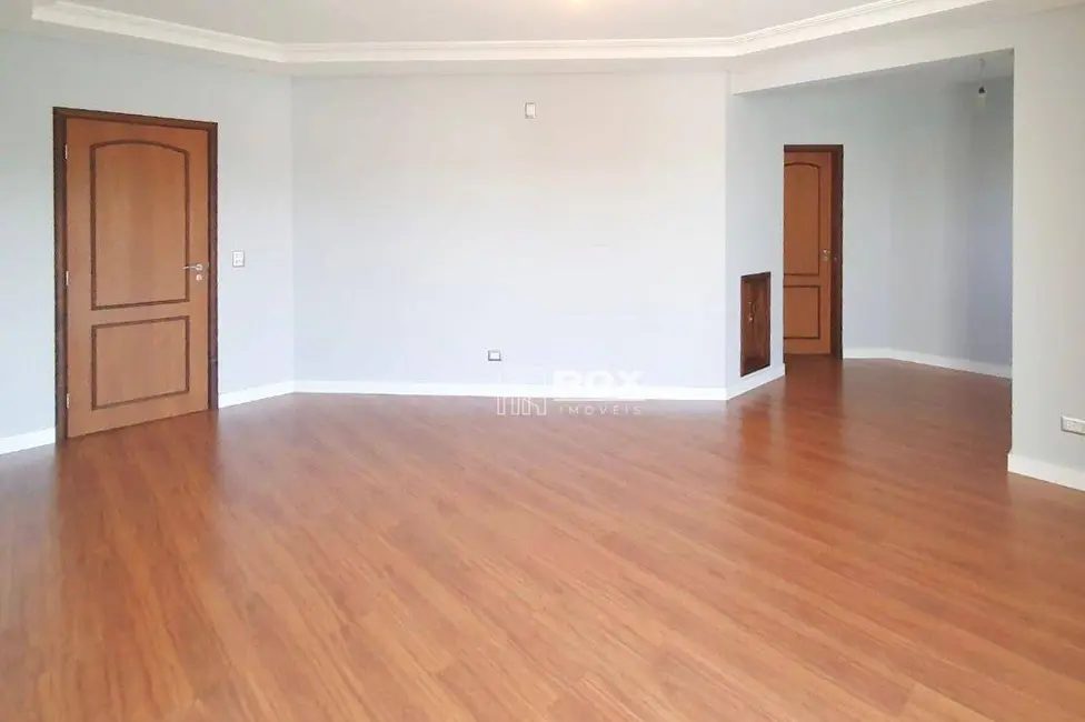 Sobrado com 4 quartos à venda, 600m2 em Aristocrata, Sao Jose Dos Pinhais - PR - imagem 7 Foto 7 de Sobrado com 4 quartos à venda, 600m2 em Aristocrata, Sao Jose Dos Pinhais - PR