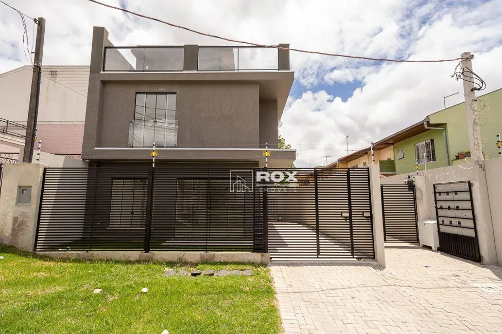 Foto 1 de Sobrado com 3 quartos à venda, 50m2 em Alto Boqueirão, Curitiba - PR