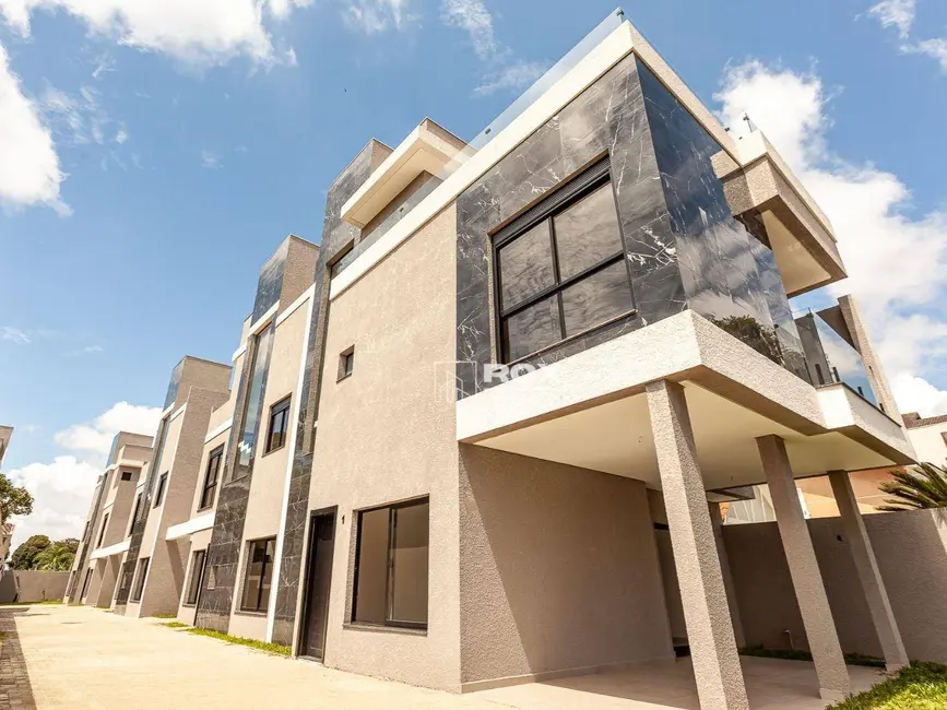 Foto 1 de Sobrado com 3 quartos à venda, 142m2 em Campo Comprido, Curitiba - PR