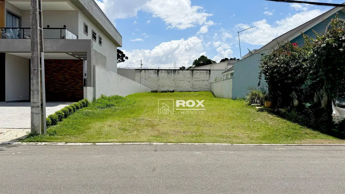 Foto 1 de Terreno / Lote à venda, 363m2 em Umbará, Curitiba - PR