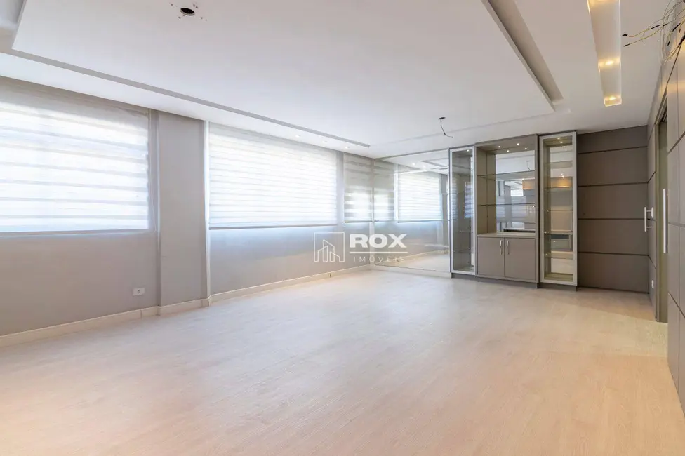 Foto 5 de Apartamento com 3 quartos à venda, 191m2 em Cabral, Curitiba - PR